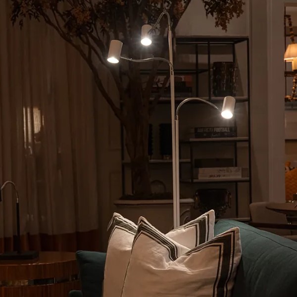 Luminaria de Piso Colorado 3 Cupulas 180cm 01482 Acend